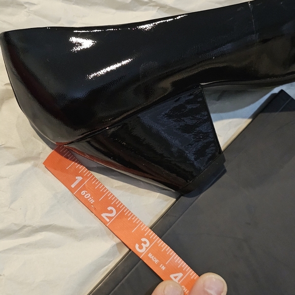 ME TOO, Size 8 1/2, black leather (patient leather) comfy shoe #1091 - Picture 7 of 7